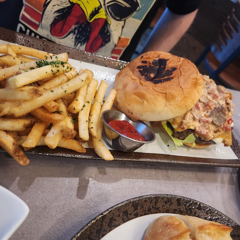 Rayzas Restaurant | restaurant | 9475 US-90 Ste. 210, Daphne, AL 36526, USA | 2513832060 OR +1 251-383-2060