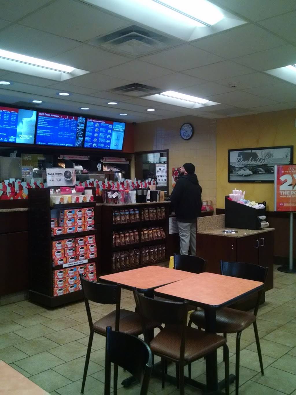 Dunkin | bakery | 126 Northampton St, Easthampton, MA 01027, USA | 4135299288 OR +1 413-529-9288