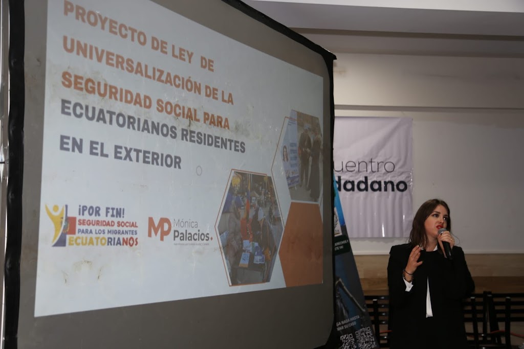 A&M Studios | restaurant | 37-62 89th St, Flushing, NY 11372, USA | 7184247597 OR +1 718-424-7597