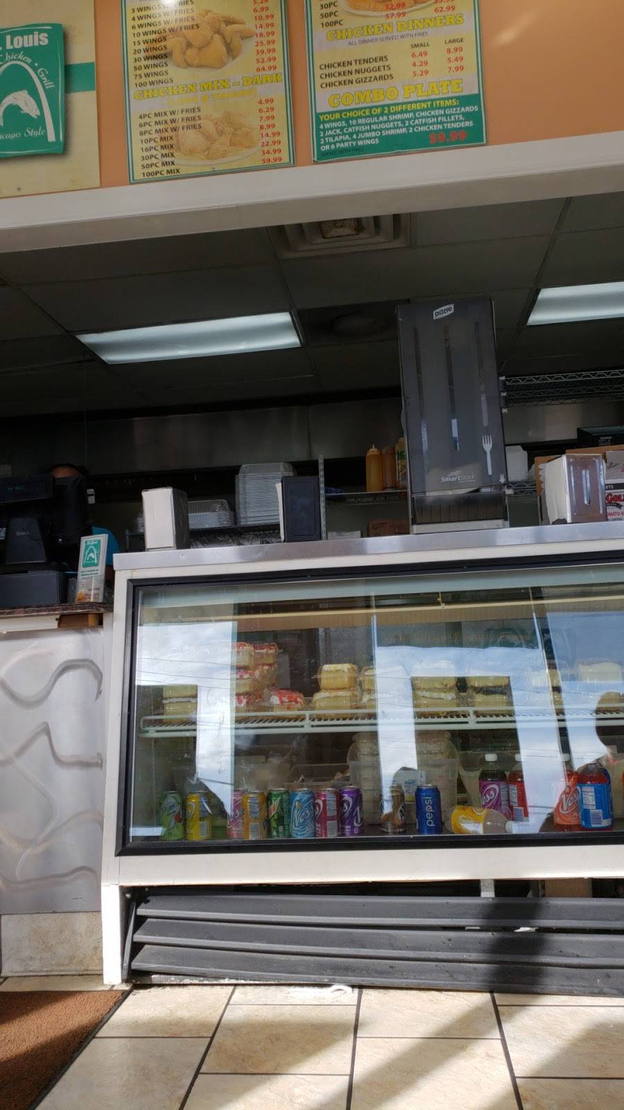 St. Louis Fish & Chicken Grill | restaurant | 200 N Florissant Rd, Ferguson, MO 63135, USA | 3145243474 OR +1 314-524-3474