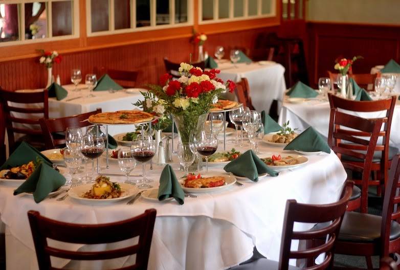 Four Seasons Trattoria | meal takeaway | 1077 MA-28, South Yarmouth, MA 02664, USA | 5087606600 OR +1 508-760-6600