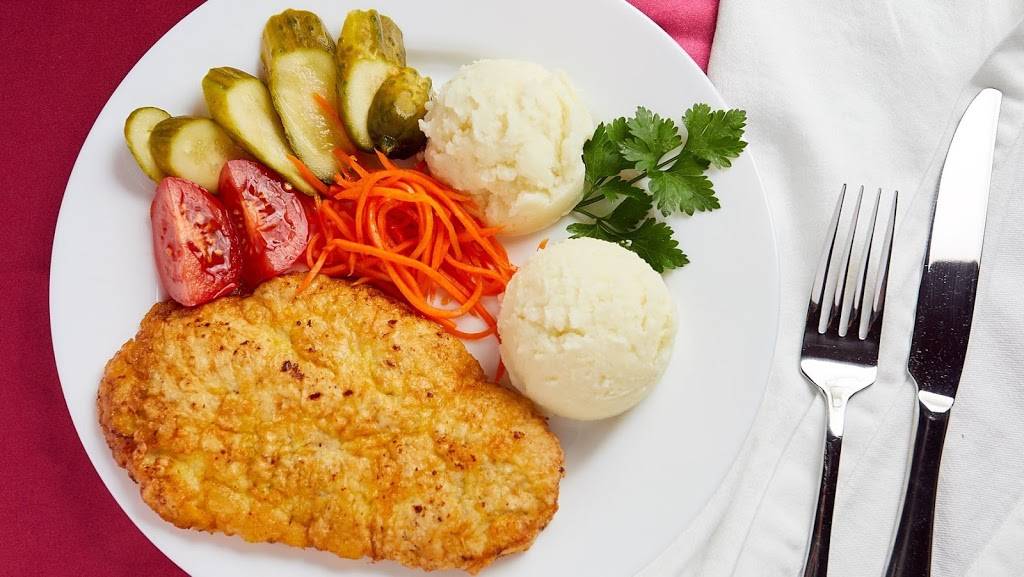 European Foods | restaurant | 13520 Aurora Ave N, Seattle, WA 98133, USA | 2063612583 OR +1 206-361-2583