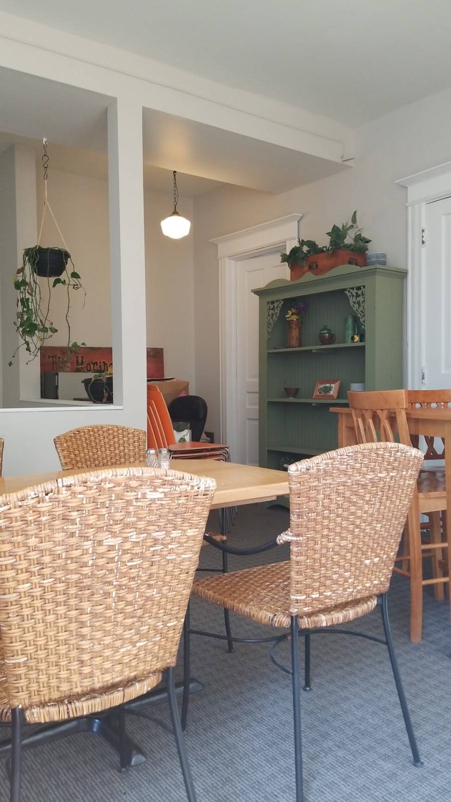 The Moringa Tree Organic Kitchen & Wellness Studio | restaurant | 109 W Lexington Ave, Elkhart, IN 46516, USA | 5742943394 OR +1 574-294-3394