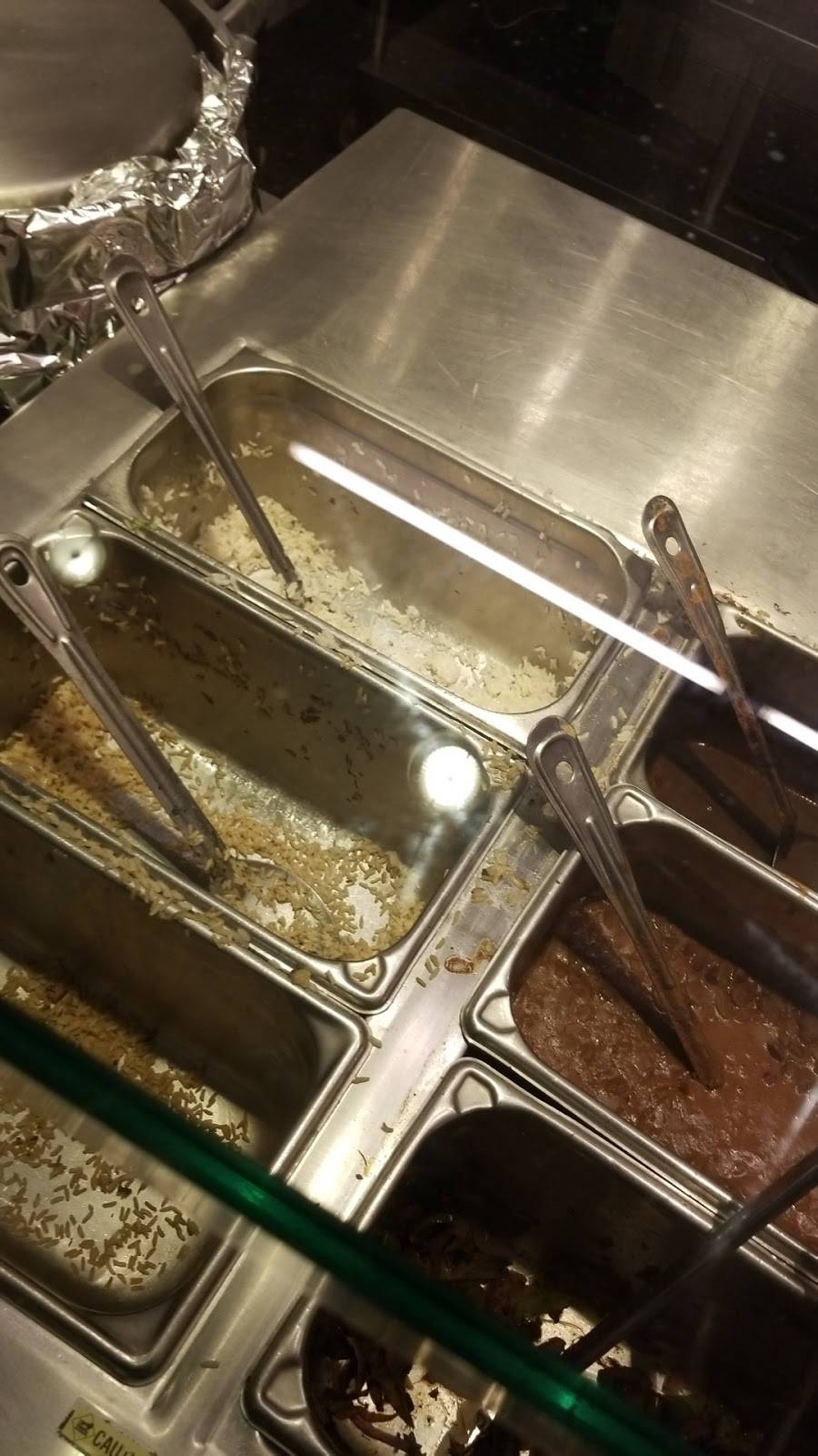 Chipotle Mexican Grill | restaurant | 5 Franklin Village Drive, Franklin, MA 02038, USA | 5088038560 OR +1 508-803-8560