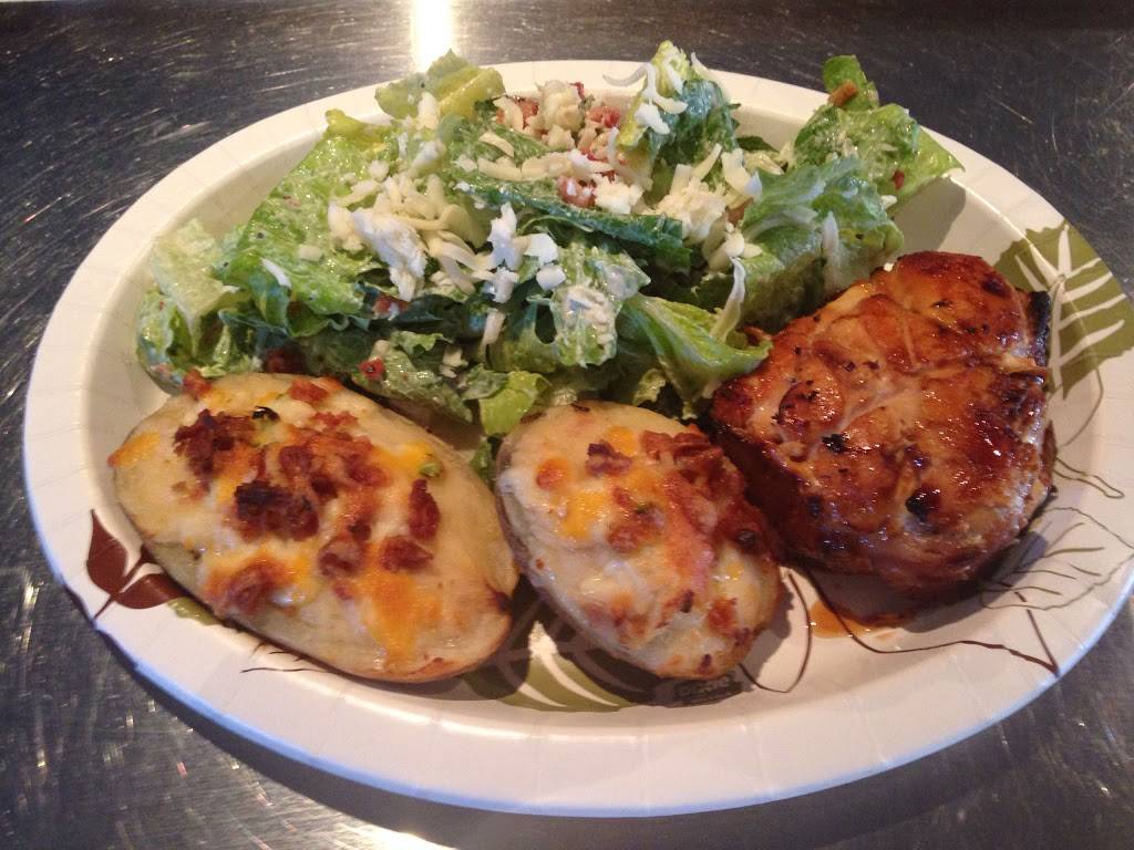 Bistro Du Coin A S De Danville Inc (Le) | restaurant | 3 Rue Grove, Danville, QC J0A 1A0, Canada | 8198393519 OR +1 819-839-3519