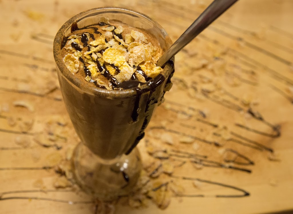 The Original Malt Shop Express | restaurant | 8300 University Ave NE Suite 300, Fridley, MN 55432, USA | 7633310711 OR +1 763-331-0711