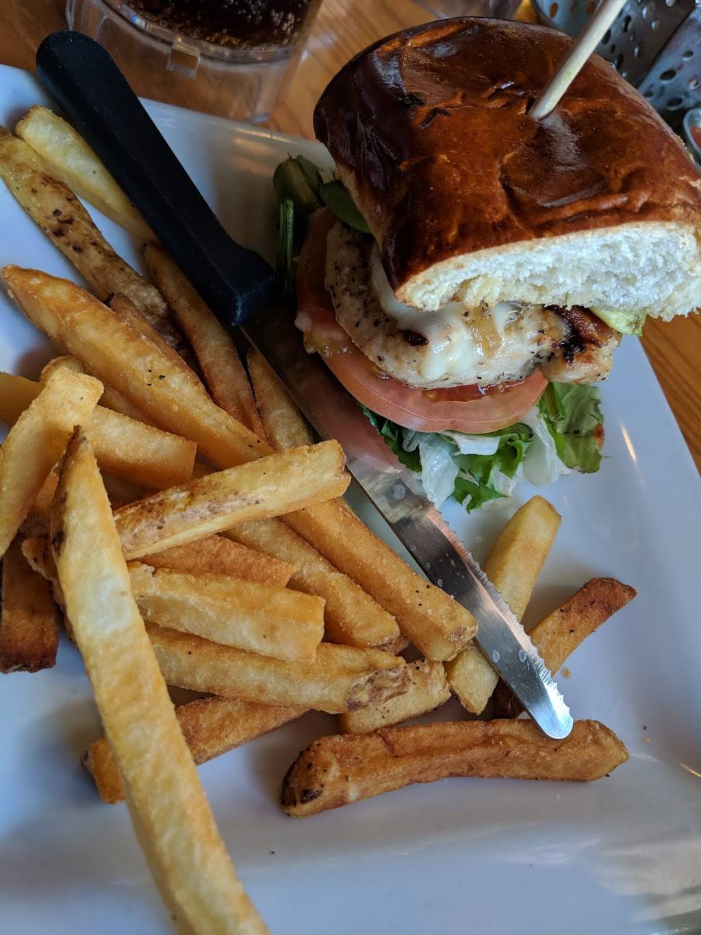 Chilis Grill & Bar | meal takeaway | N96W18640 County Line Rd, Germantown, WI 53022, USA | 2622501254 OR +1 262-250-1254