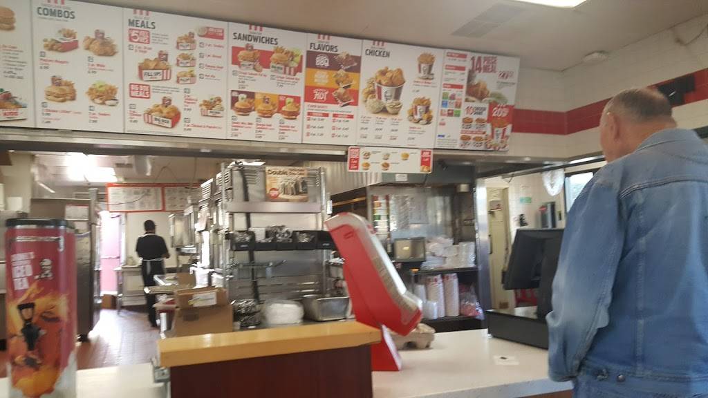KFC | restaurant | 13970 Imperial Hwy, La Mirada, CA 90638, USA | 5629267670 OR +1 562-926-7670