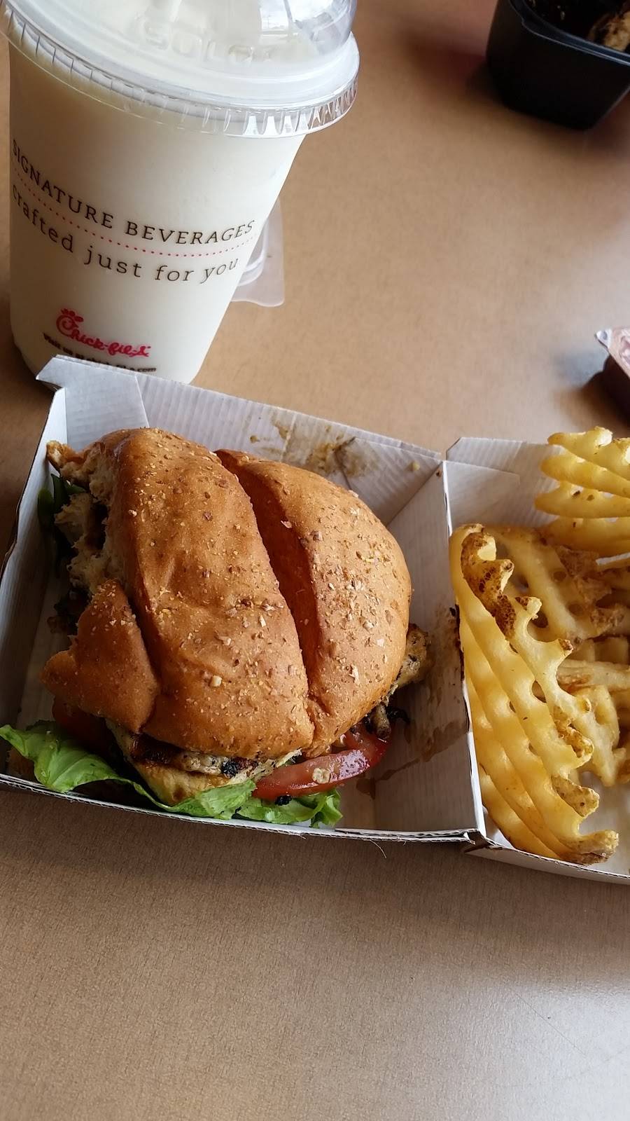 Chick-fil-A | restaurant | 2002 Veterans Blvd, Dublin, GA 31021, USA | 4782723007 OR +1 478-272-3007