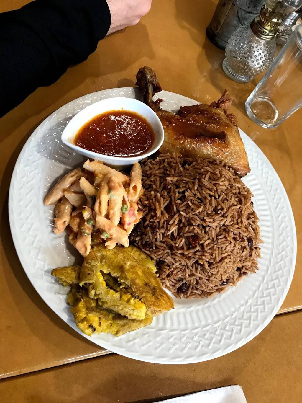 SHANDMAS | restaurant | 2727 Rue Ontario E, Montréal, QC H2K 1X2, Canada | 5144475243 OR +1 514-447-5243