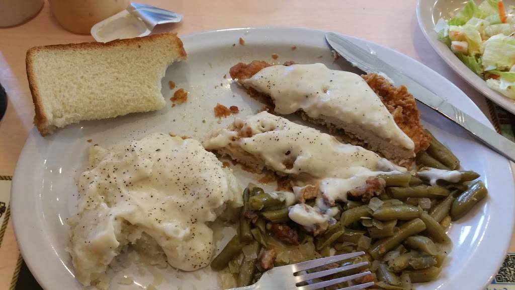 Claras North 65 Cafe | restaurant | 22938 US-65, Sedalia, MO 65301, USA | 6608293322 OR +1 660-829-3322