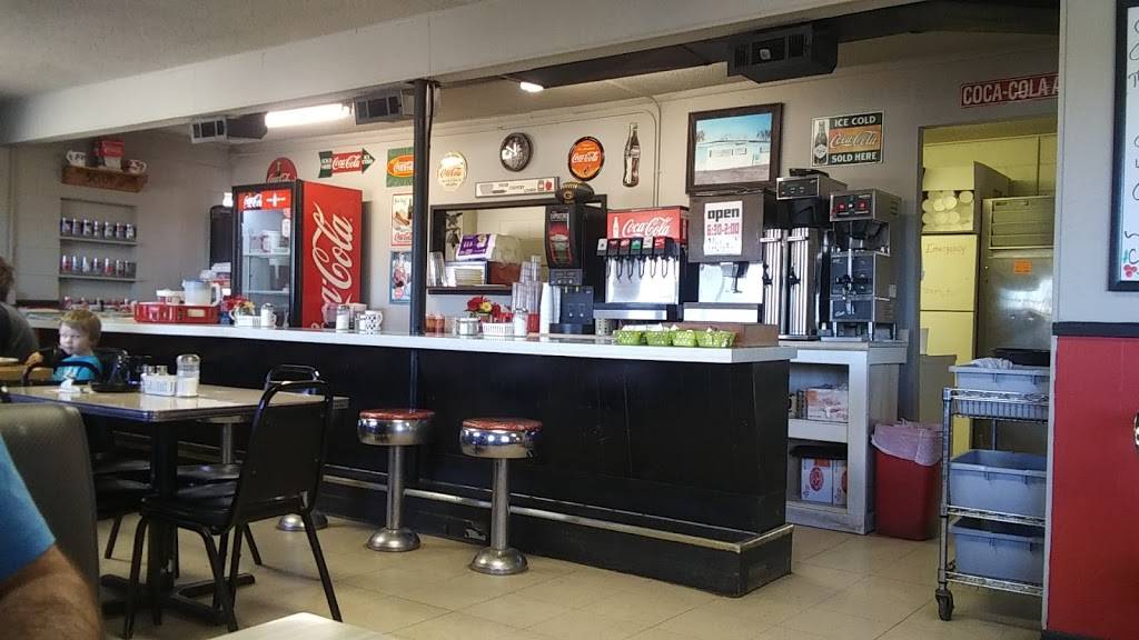 Mary Deans Family Restaurant | restaurant | 124 Walters Ln, Anderson, MO 64831, USA | 4178457475 OR +1 417-845-7475