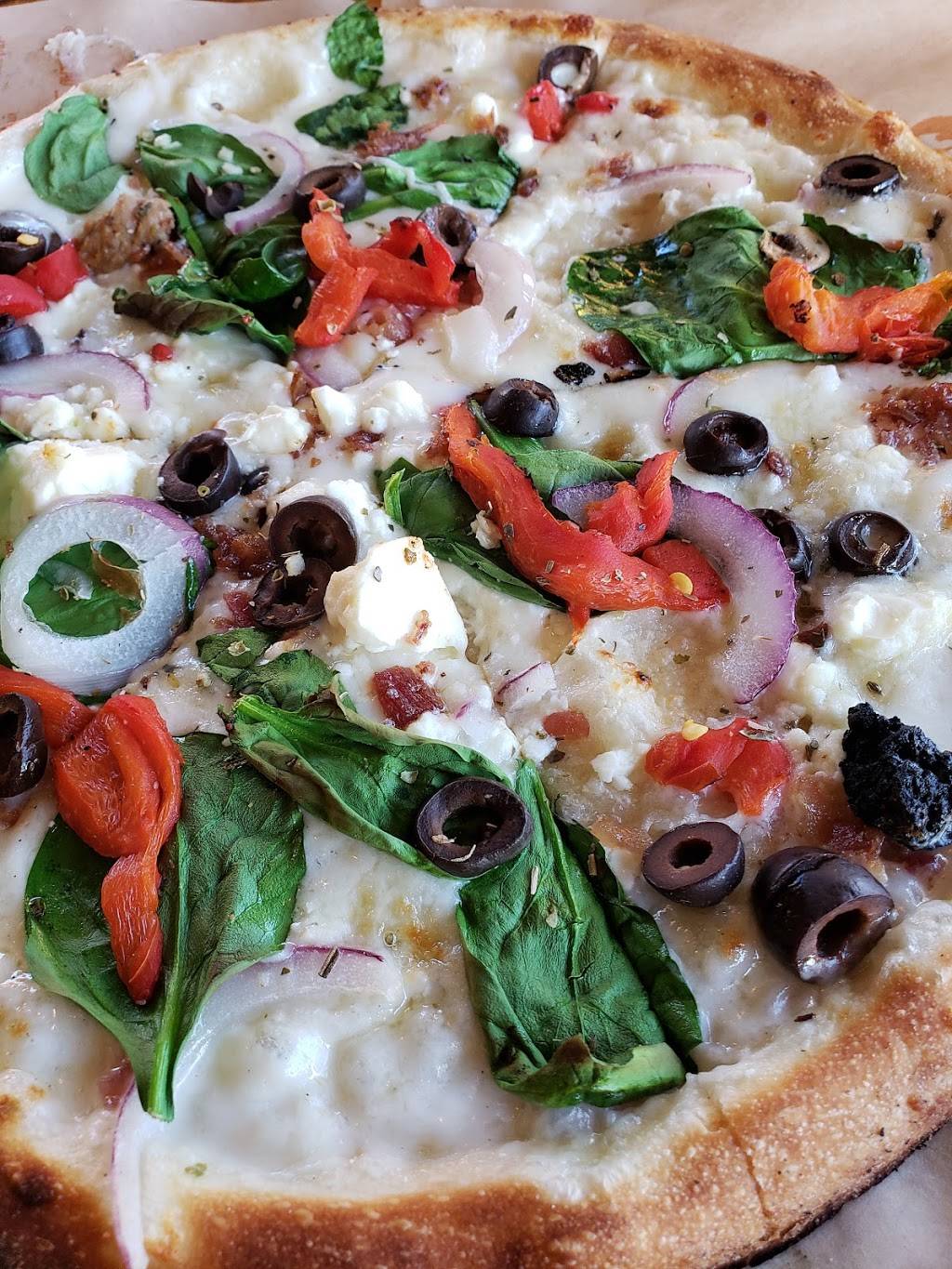 Blaze Pizza | meal takeaway | 840 Nautica Dr, Jacksonville, FL 32218, USA | 9043101765 OR +1 904-310-1765