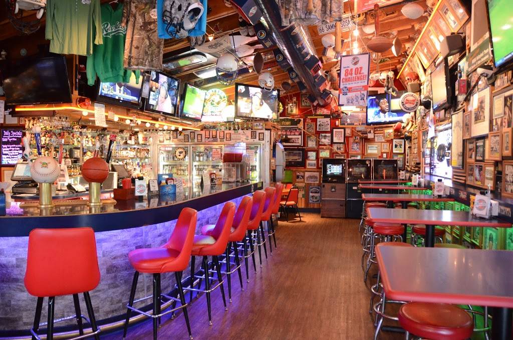 Rookies Food & Spirits | restaurant | 10267 US-14, Mazomanie, WI 53560, USA | 8444647942 OR +1 844-464-7942