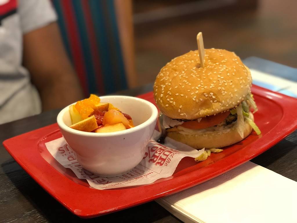 Red Robin Gourmet Burgers and Brews | restaurant | 5460 Corporate Dr, Troy, MI 48098, USA | 2482654690 OR +1 248-265-4690
