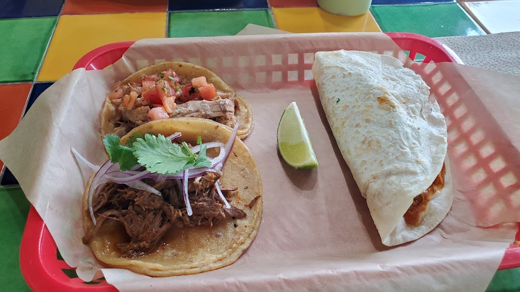 Milagro Tacos Cantina | restaurant | 440 Singleton Blvd Ste 100, Dallas, TX 75212, USA | 4698720168 OR +1 469-872-0168