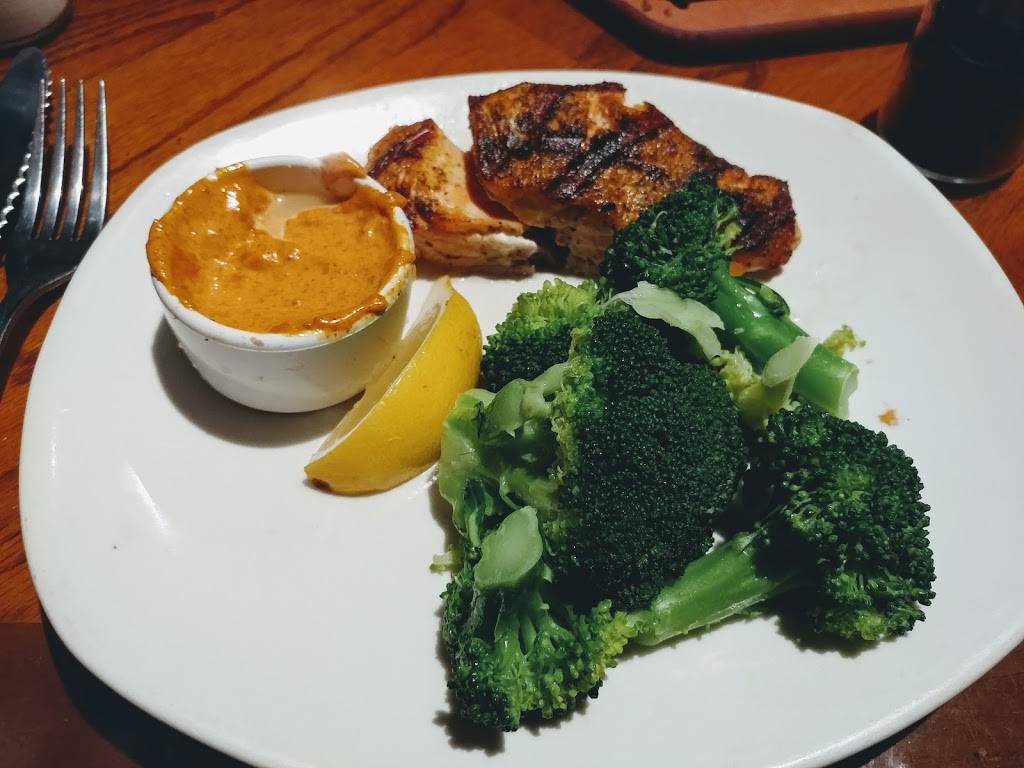 Outback Steakhouse | restaurant | 16510 Southcenter Pkwy, Tukwila, WA 98188, USA | 2065759705 OR +1 206-575-9705