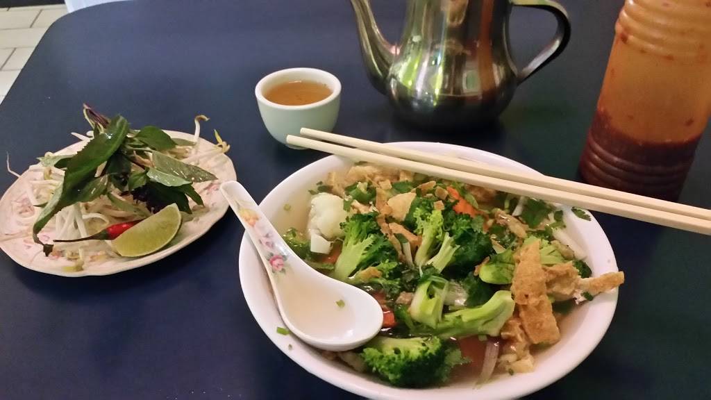 Pho Saigon Restaurant | restaurant | 52 Erie St N, Leamington, ON N8H 2Z4, Canada | 5193225376 OR +1 519-322-5376