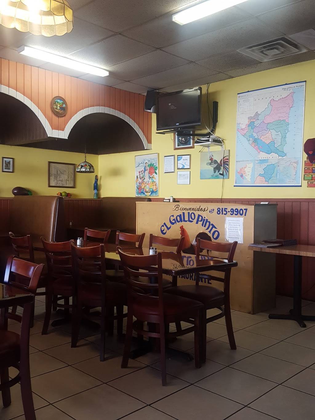 El Gallo Pinto | restaurant | 5559 N Azusa Ave, Azusa, CA 91702, USA | 6268159907 OR +1 626-815-9907