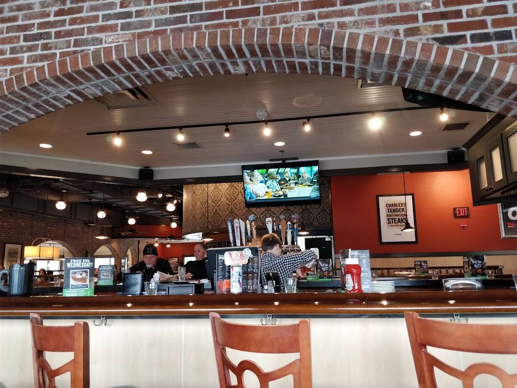 OCharley’s Restaurant & Bar | restaurant | 410 Commerce Center Dr, Jacksonville, FL 32225, USA | 9047260740 OR +1 904-726-0740