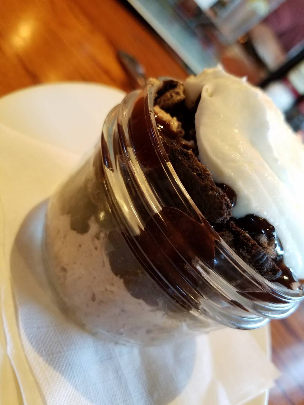 Outback Steakhouse | restaurant | 655 W Crossville Rd, Roswell, GA 30075, USA | 7709985630 OR +1 770-998-5630