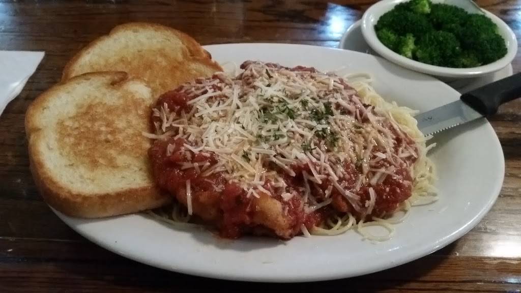 Village Tavern | restaurant | 122 Walkers Village Way, Walkersville, MD 21793, USA | 3018452262 OR +1 301-845-2262