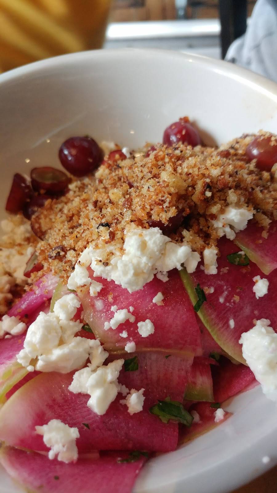 Réservoir | restaurant | 9 Avenue Duluth E, Montréal, QC H2W 1G7, Canada | 5148497779 OR +1 514-849-7779