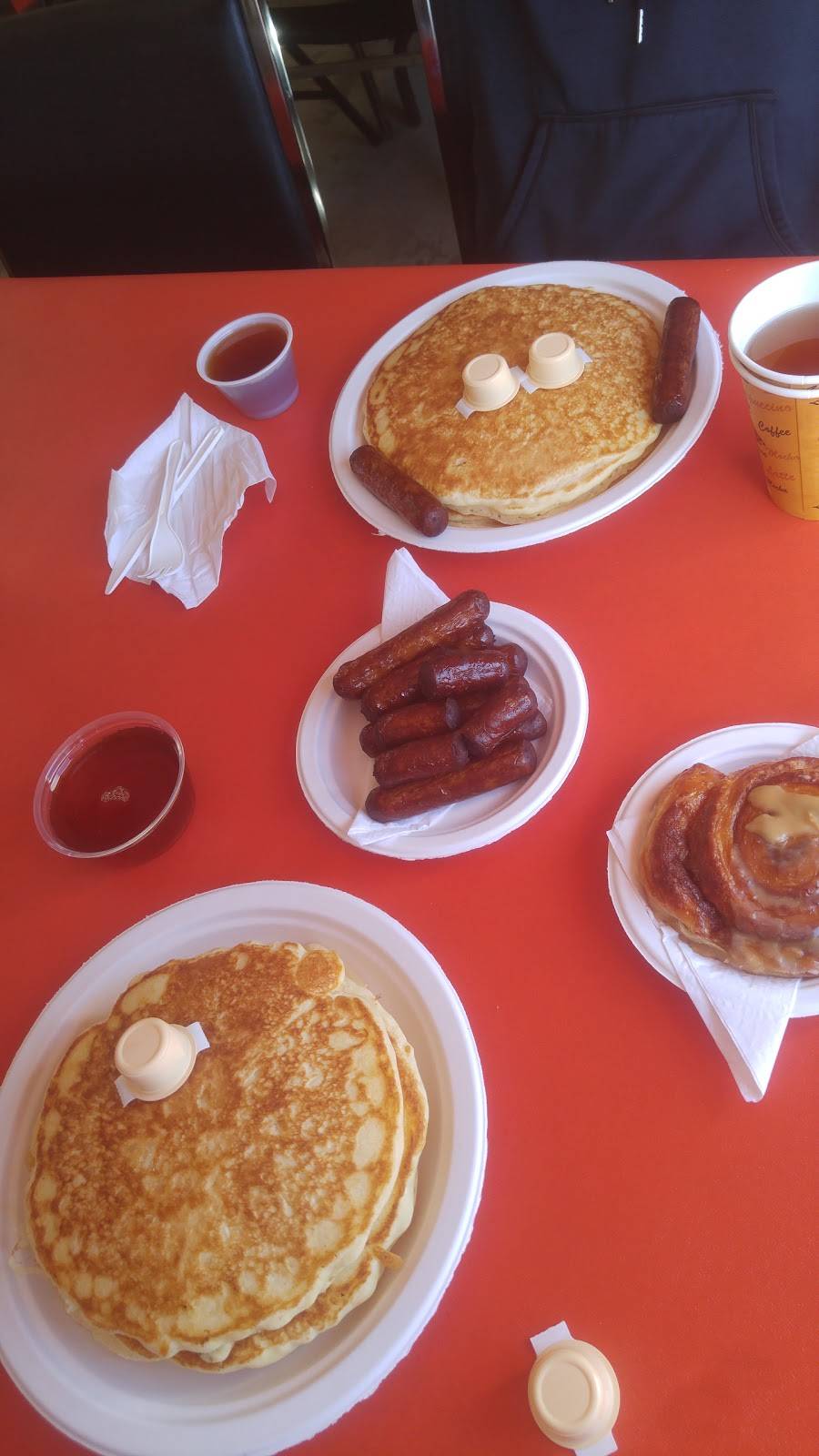 Shaws Catering | restaurant | 493 14 Line S, Orillia, ON L3V 6H1, Canada | 7053273311 OR +1 705-327-3311