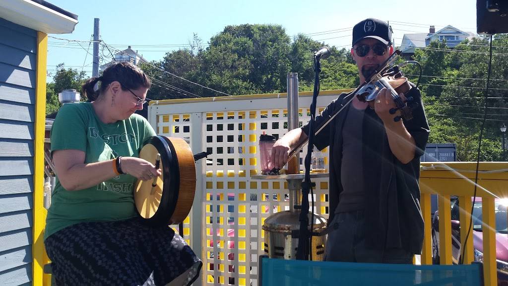 Hulls Kitchen | restaurant | 19 Hull Shore Dr, Hull, MA 02045, USA | 7819250225 OR +1 781-925-0225