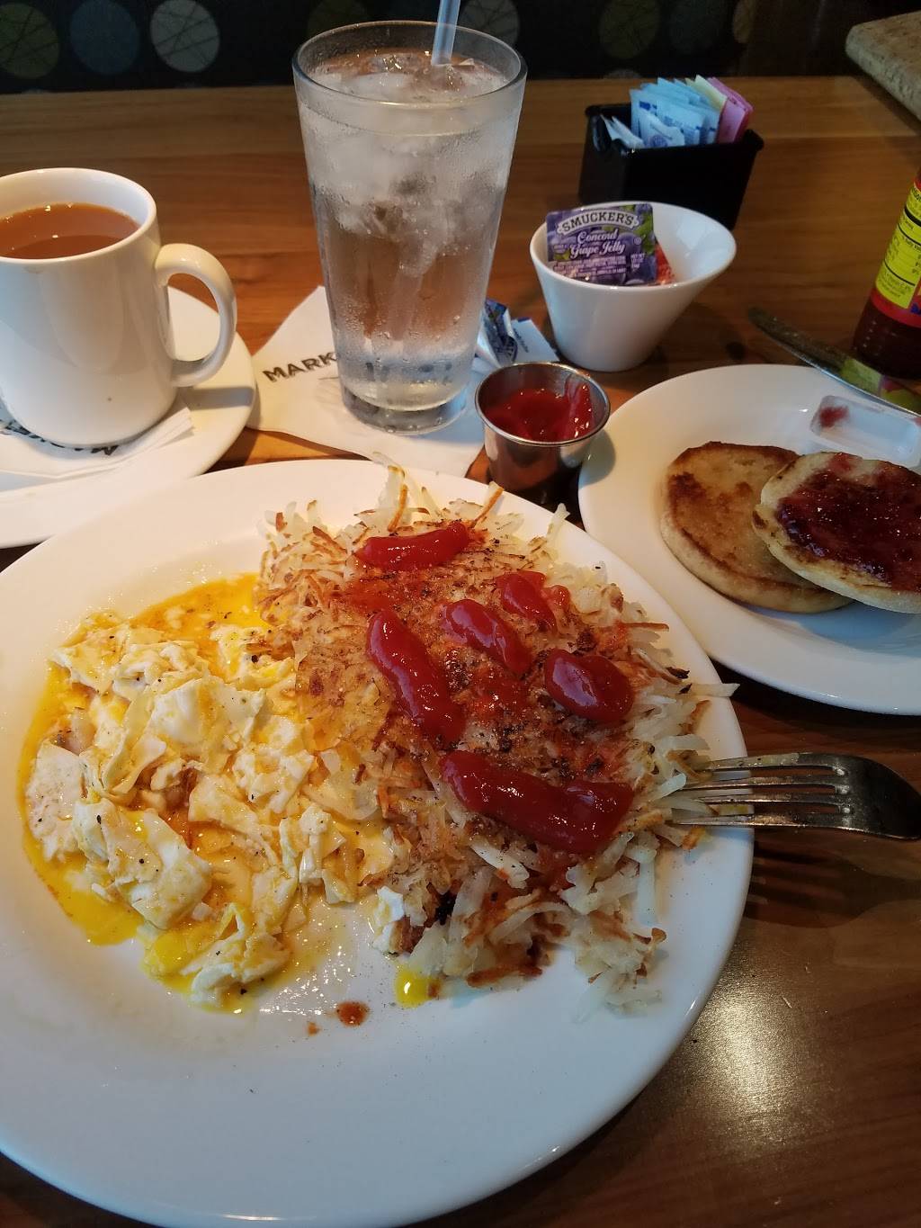 Hy-Vee Market Grille | restaurant | 9400 E State Rte 350, Raytown, MO 64133, USA | 8163589940 OR +1 816-358-9940