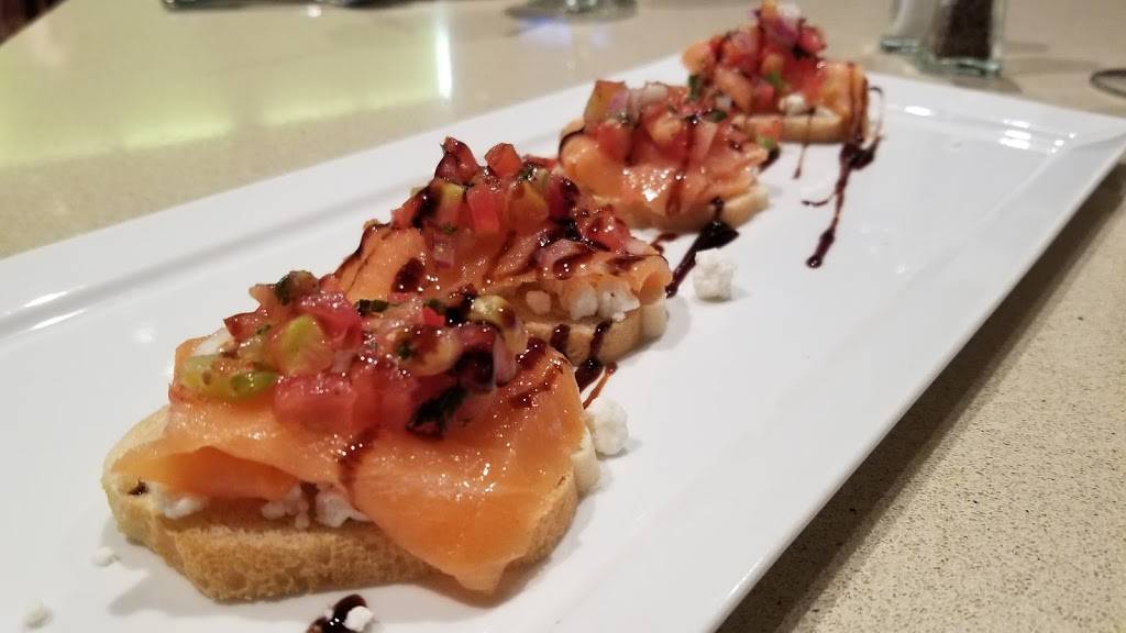 Laguna | restaurant | 10100 International Dr, Orlando, FL 32821, USA | 4073521100 OR +1 407-352-1100