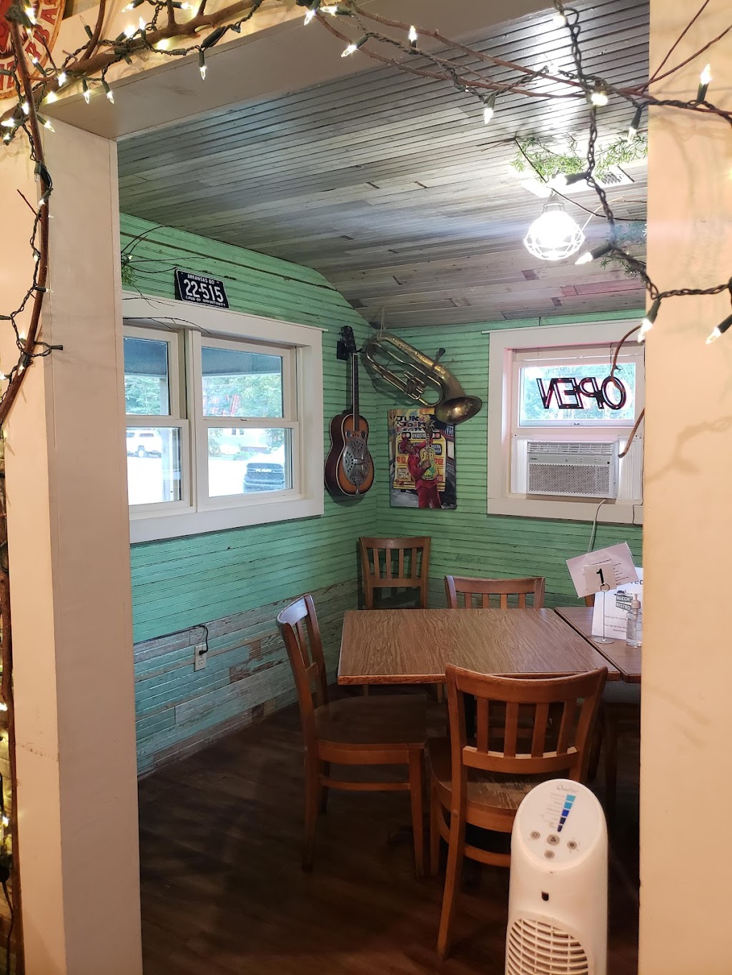 Beech St. Bistro | restaurant | 202 Beech St, Crossett, AR 71635, USA | 8703042183 OR +1 870-304-2183