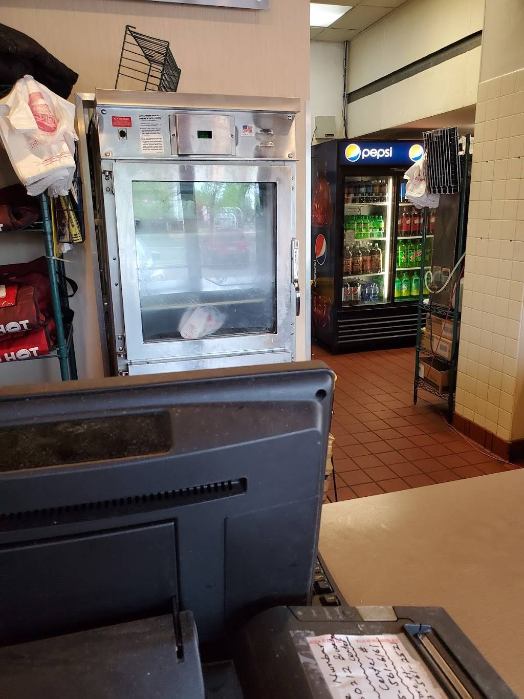 Pizza Hut | meal takeaway | 5806 Xerxes Ave N, Brooklyn Center, MN 55430, USA | 7635616161 OR +1 763-561-6161