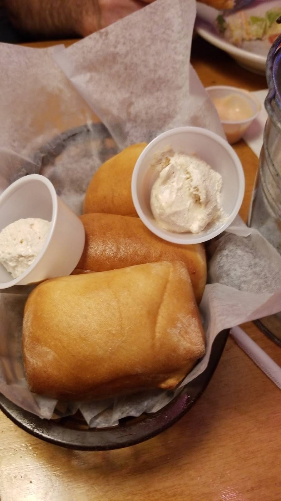 Texas Roadhouse | restaurant | 2540 W Iles Ave, Springfield, IL 62704, USA | 2176985700 OR +1 217-698-5700