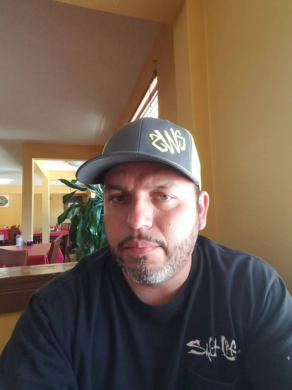 Mariselas Cafe | restaurant | 906 Main St, Palacios, TX 77465, USA | 3619720734 OR +1 361-972-0734