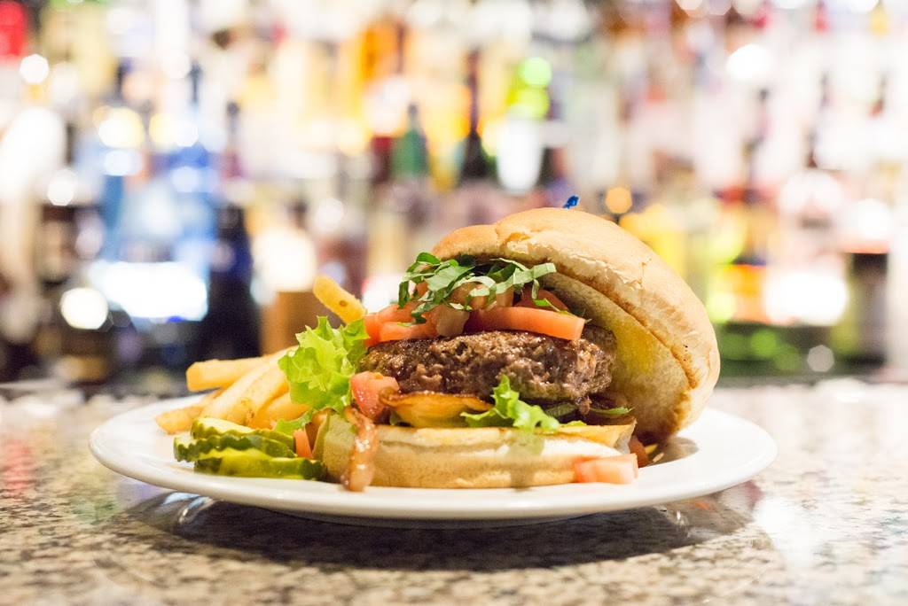 Black & White Grille | restaurant | 206 N Spencer Rd, Spencer, MA 01562, USA | 5088855018 OR +1 508-885-5018