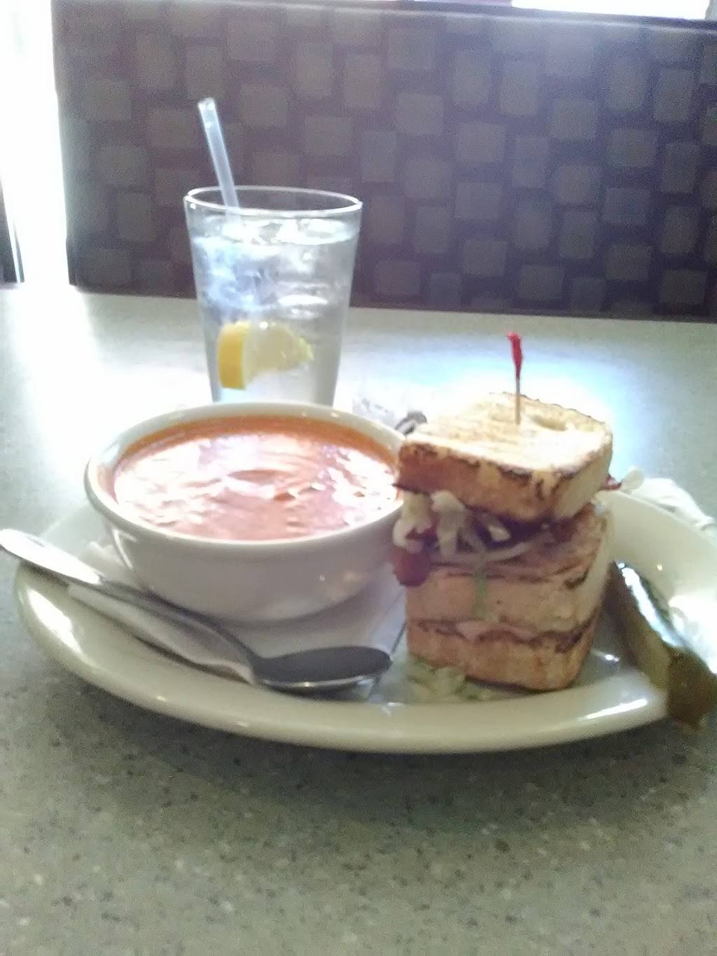 THE GRILLE AT CITY CENTRE | restaurant | 700 E Adams St, Springfield, IL 62701, USA | 2173315199 OR +1 217-331-5199