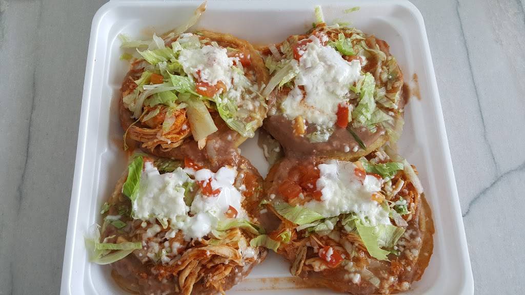 El Taco Loco | restaurant | 2175 N College Ave #2802, Fayetteville, AR 72703, USA | 4795829551 OR +1 479-582-9551