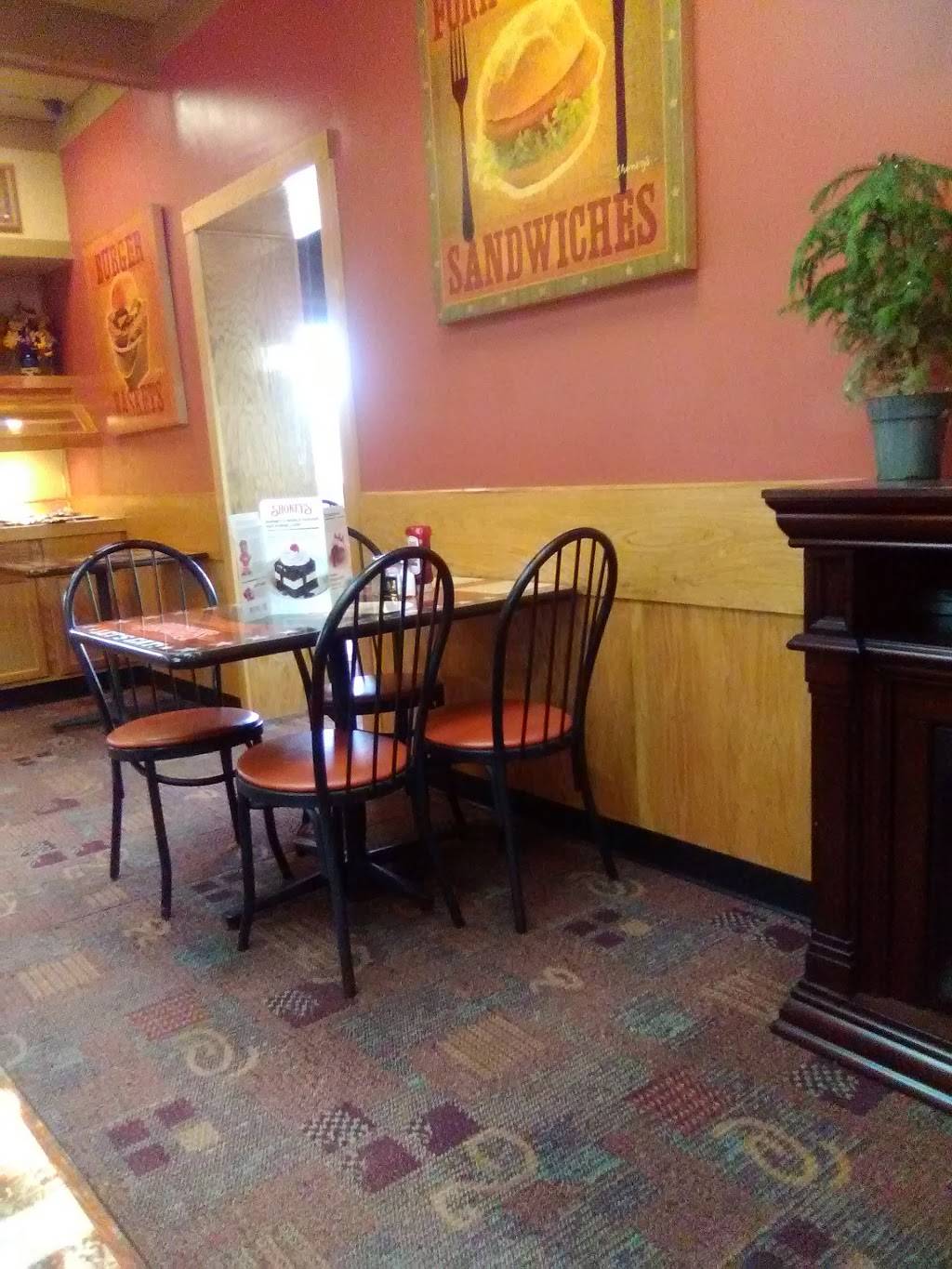 Shoneys Ripley | restaurant | 250 Clay Lick Rd, Ripley, WV 25271, USA | 3043726058 OR +1 304-372-6058