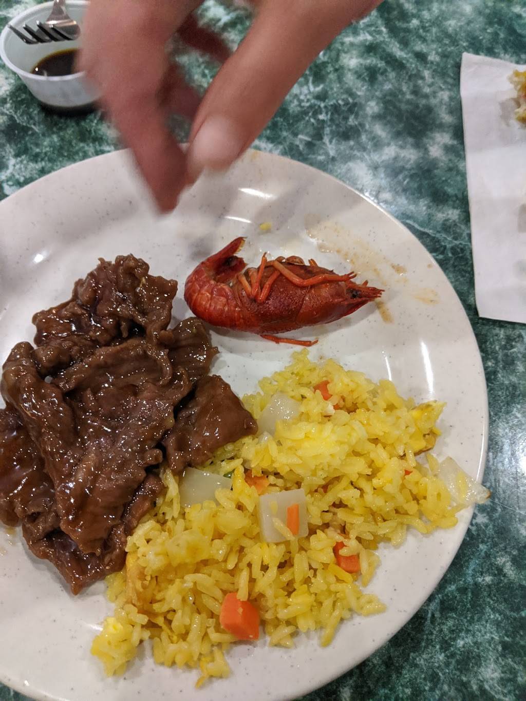 New China Super Buffet | restaurant | 617 N Belt Hwy, St Joseph, MO 64506, USA | 8162338898 OR +1 816-233-8898