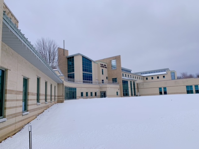 UW-Green Bay Dining and Catering | restaurant | 2420 Nicolet Dr, Green Bay, WI 54311, USA | 9204652695 OR +1 920-465-2695