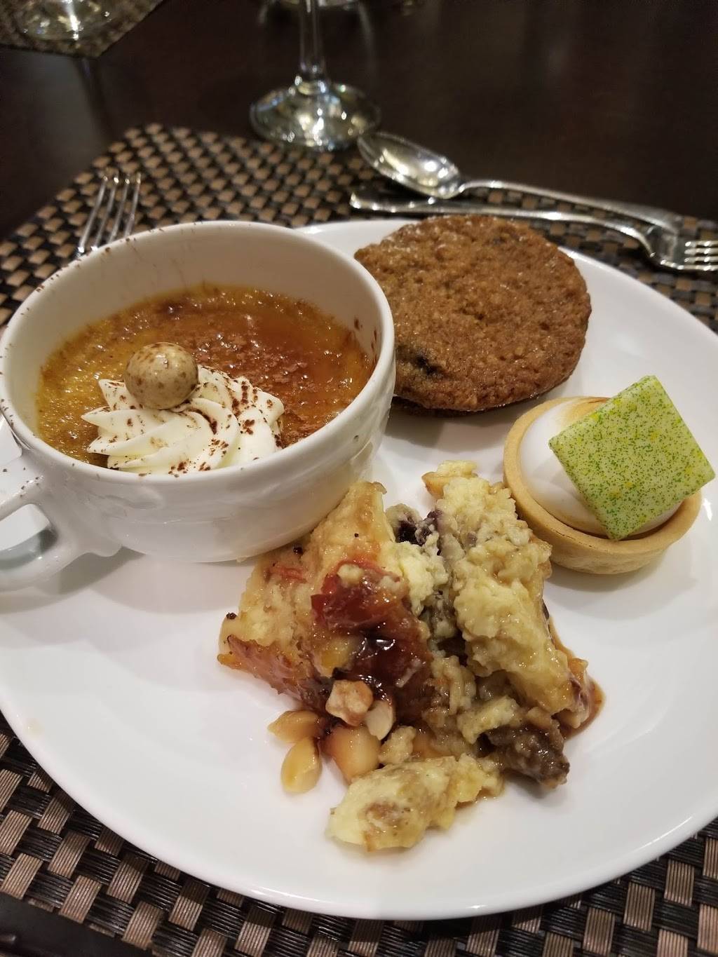 LAW Restaurant | restaurant | 4150 N MacArthur Blvd, Irving, TX 75038, USA | 9727172420 OR +1 972-717-2420