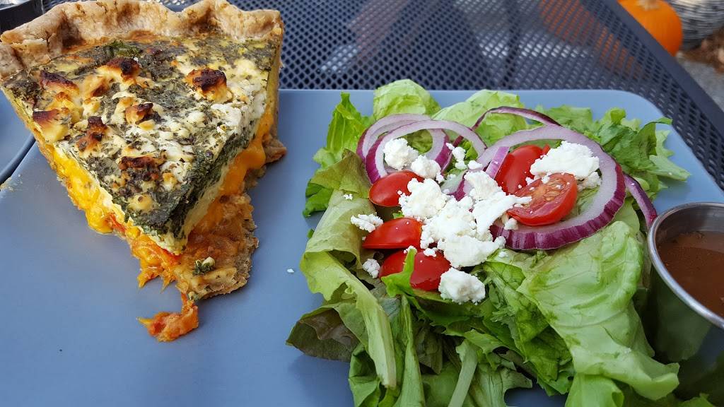 Speckled Hen Coffee | restaurant | 141 E W Main St, Strasburg, PA 17579, USA | 7172883139 OR +1 717-288-3139