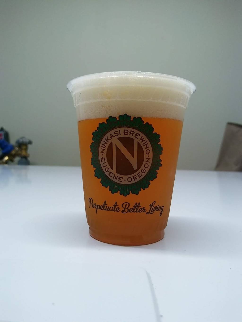 B’s Tap House | restaurant | 2760 Friendly St, Eugene, OR 97405, USA | 5415257556 OR +1 541-525-7556