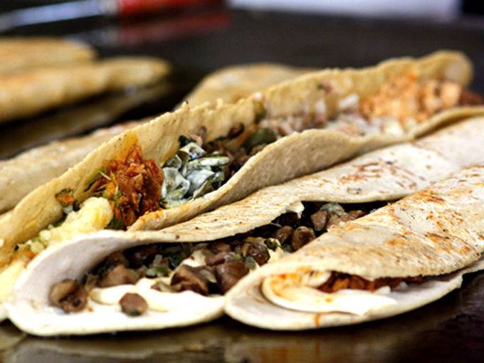 Food Truck Luna de Rubi | restaurant | 9530 Jensen Dr, Houston, TX 77093, USA | 8326602592 OR +1 832-660-2592