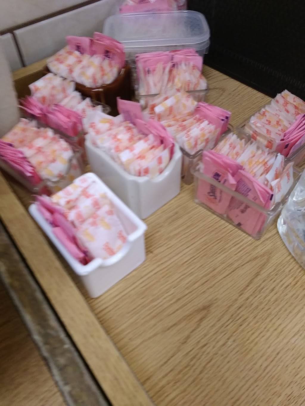 El Comalito | restaurant | 18749 N Frederick Ave C, Gaithersburg, MD 20879, USA | 3019484828 OR +1 301-948-4828