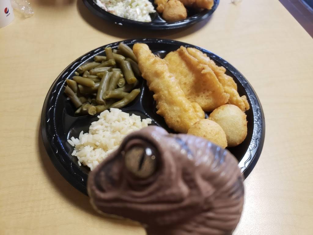 Long John Silvers | restaurant | 7390 Mentor Ave, Mentor, OH 44060, USA | 4409421599 OR +1 440-942-1599