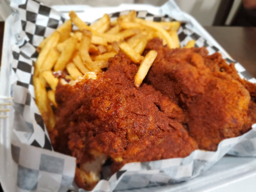 Hot Chickz | restaurant | 619 Glendora Ave Unit B, La Puente, CA 91744, USA | 6262952508 OR +1 626-295-2508