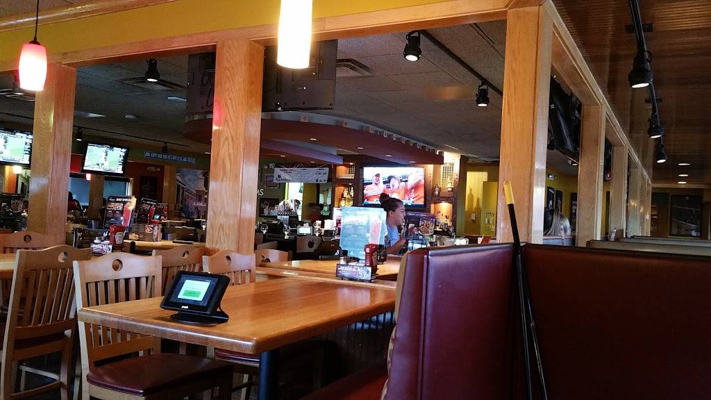 Applebees Grill + Bar | restaurant | 2851 Plank Rd, Fredericksburg, VA 22401, USA | 5407859944 OR +1 540-785-9944