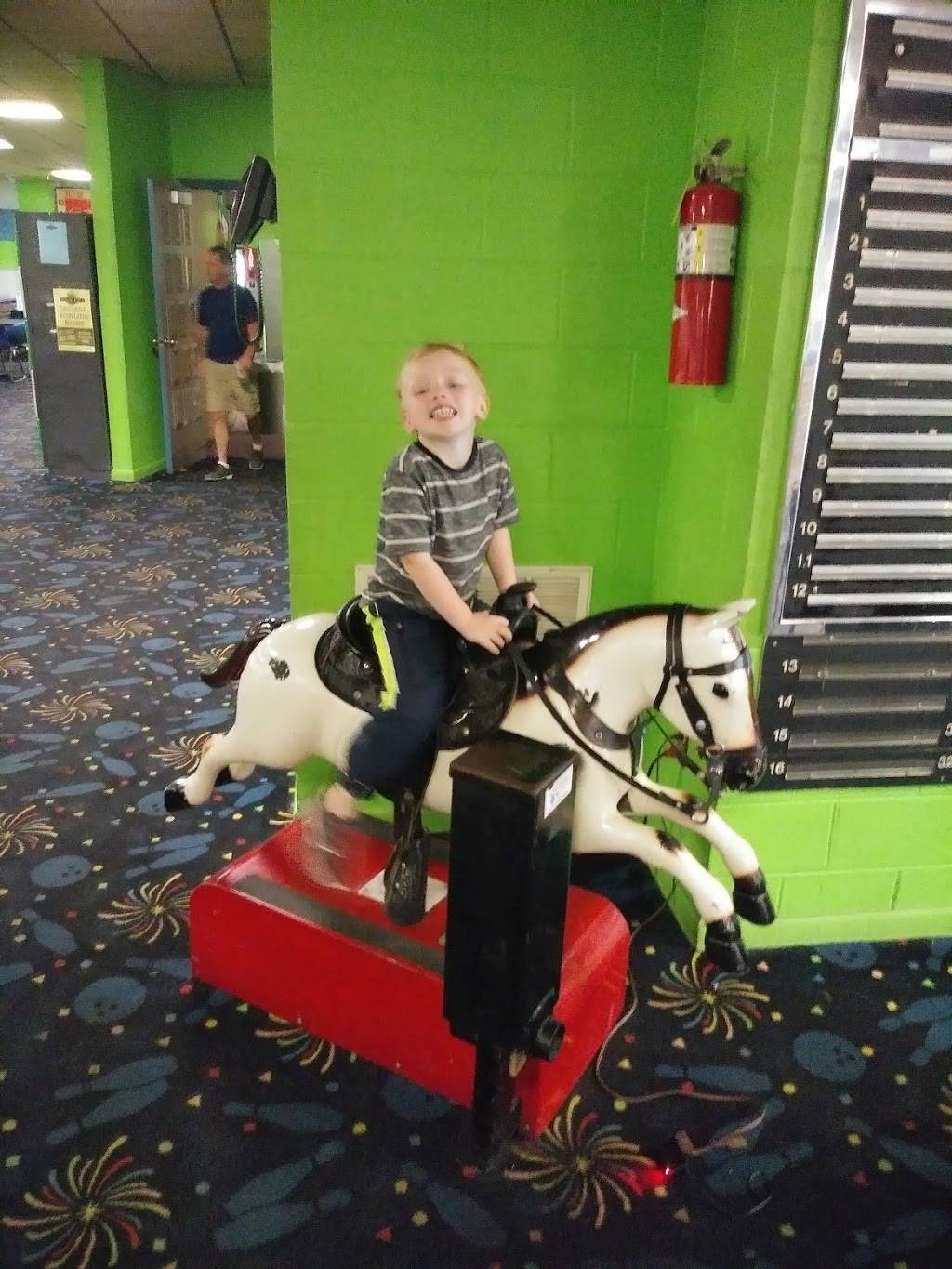 Bowling World - Cookeville, TN | restaurant | 545 Neal St, Cookeville, TN 38501, USA | 9315285551 OR +1 931-528-5551